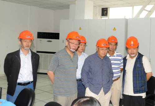2011年原广西壮族自治区王汉民副主席一行来佰利乐动力参观互换